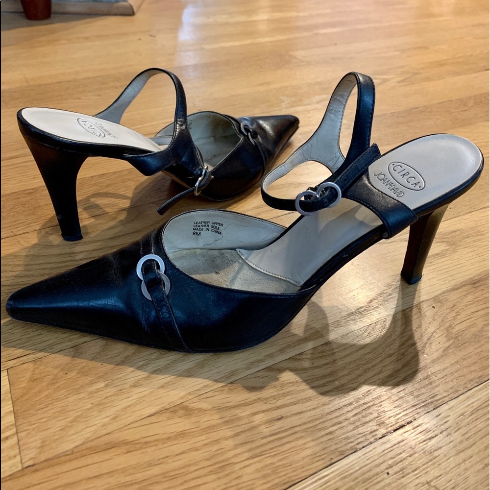 JOAN & DAVID ITALIAN LEATHER STRAP HEEL WITH SILVER BUCKLE, WOMANS SIZE 8